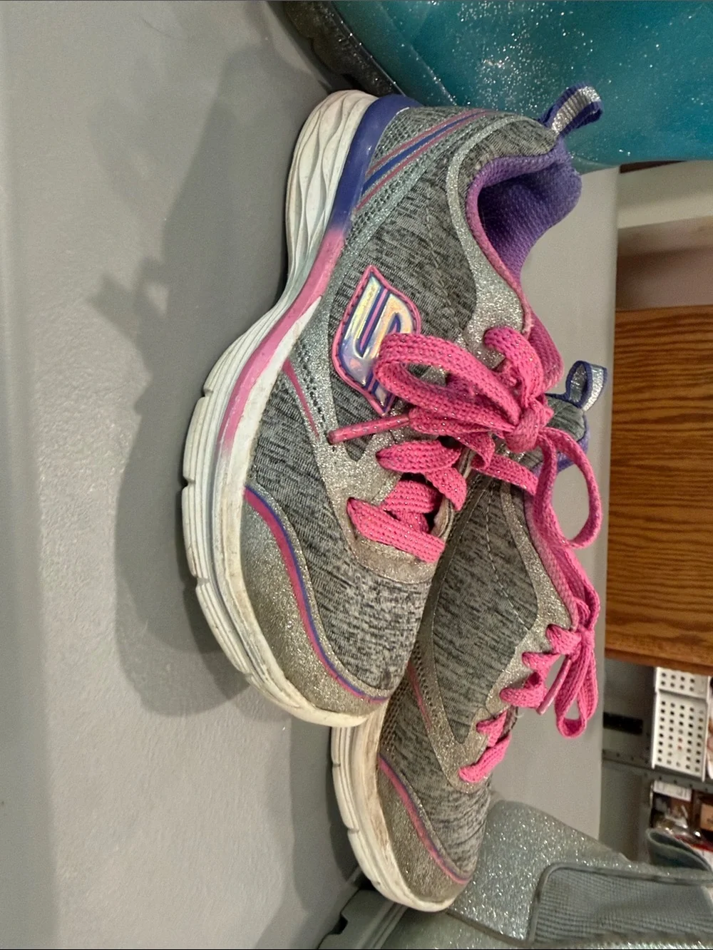 Girls size 11 - glitter bomb shoe bundle!!